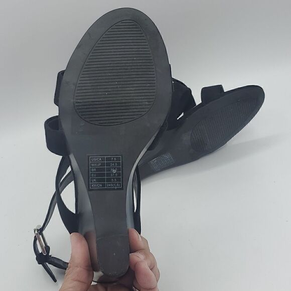 Forever 21 Black Strappy Wedges Size 7.5 - Picture 11 of 17